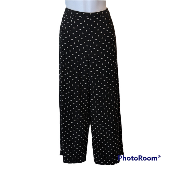 J.Jill Black/White 2 Piece Stretch Top and Cropped Pants Wearever Size XS - Picture 2 of 4